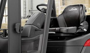 ليندي إيج فوتويل 310