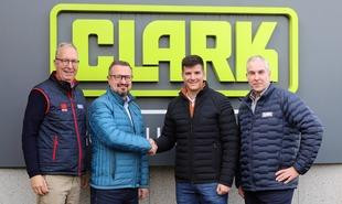 Clark Hongarije 1 310